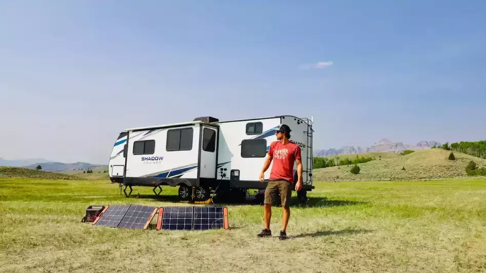 RVs With Slide Outs: The Ins and Outs of Expandable Motor Homes